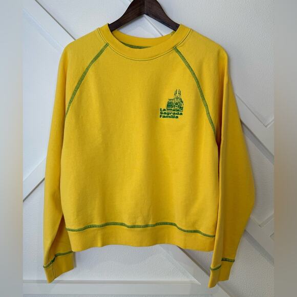 NWOT Made Some Souvenirs Sagrada Familia Sweatshirt Yellow Size XS - Picture 2 of 10